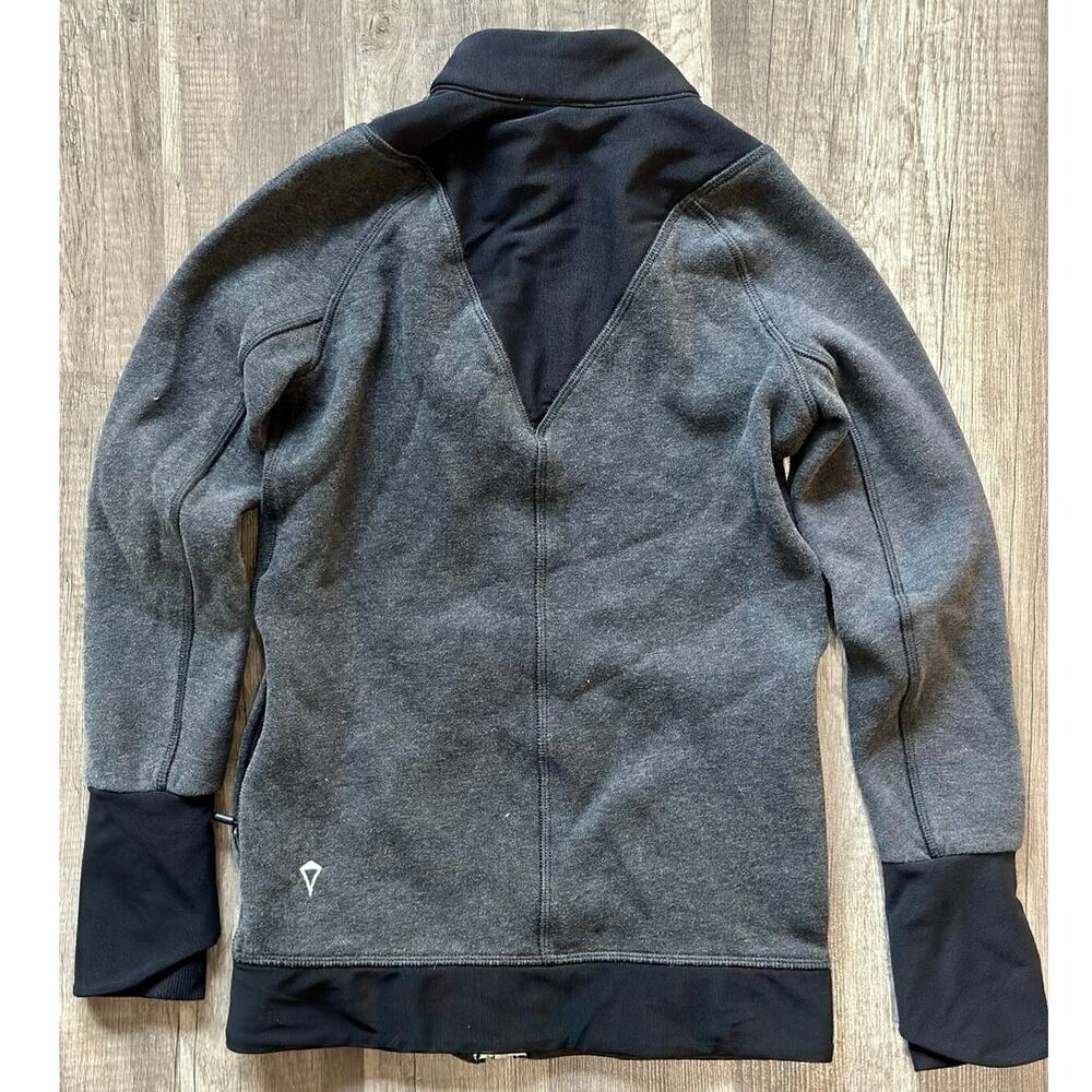 Ivivva Jacket - Picture 2 of 4